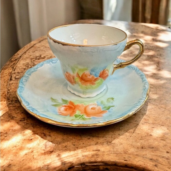 Vintage Japan Hand Painted Porcelain Teacup and Saucer - Picture 5 of 12